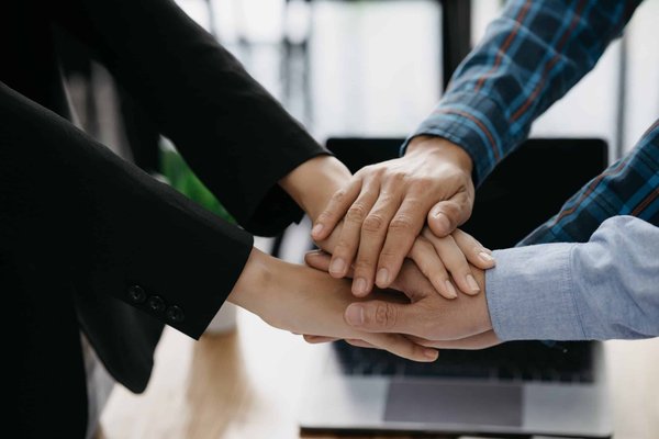 What's the Finest Way to Coordinate Wool Flannel Trousers with a Tweed Blazer for Autumn?