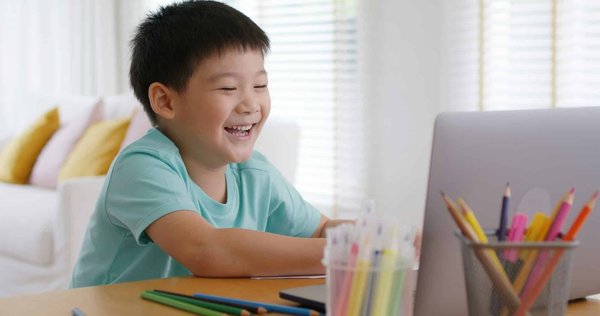 How to Create a Successful Online Learning Platform for UK Adult Education?